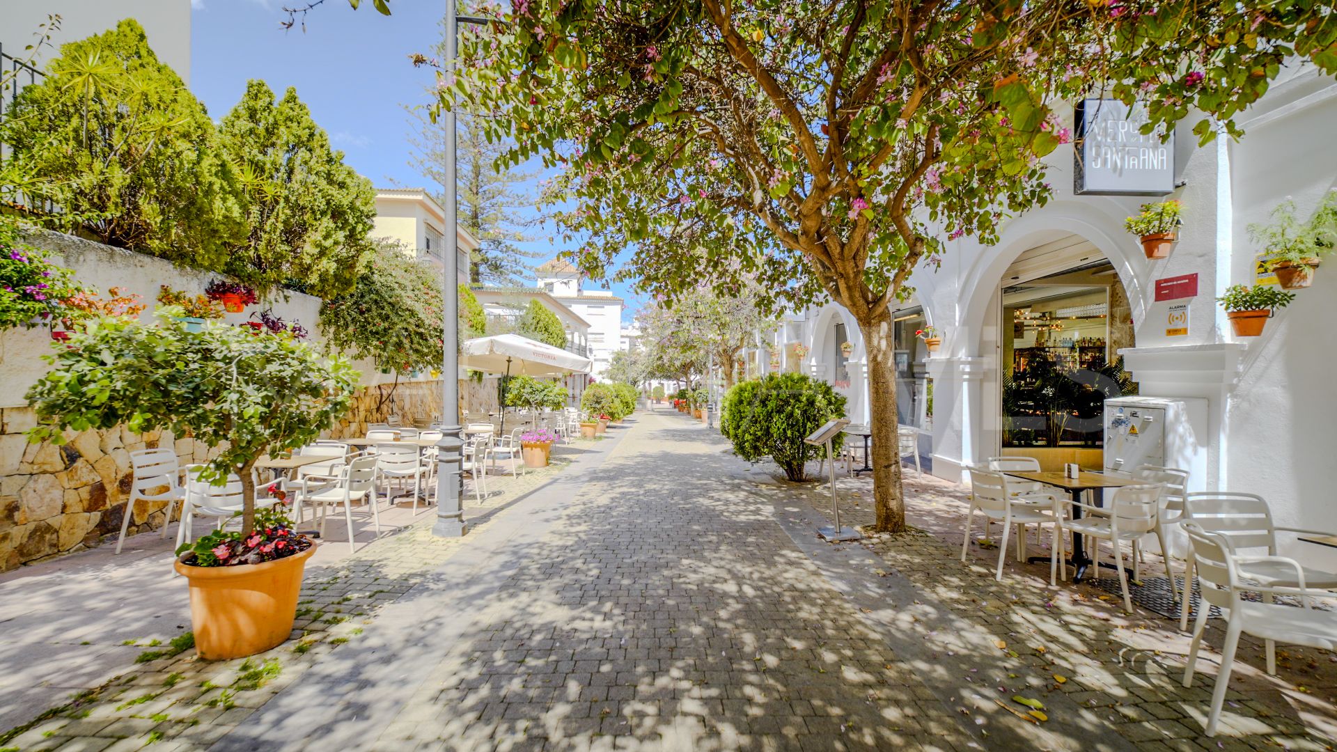 Se vende adosado in Estepona Casco Antiguo with 4 bedrooms