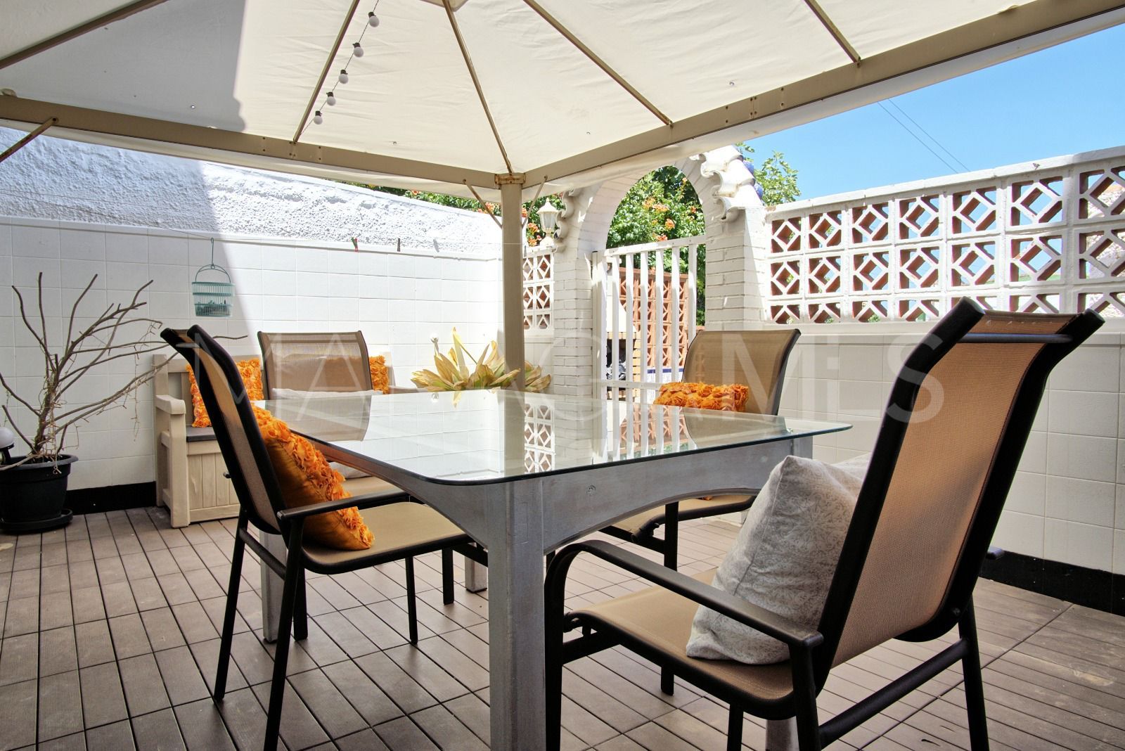 Apartamento planta baja a la venta in Alcorrín