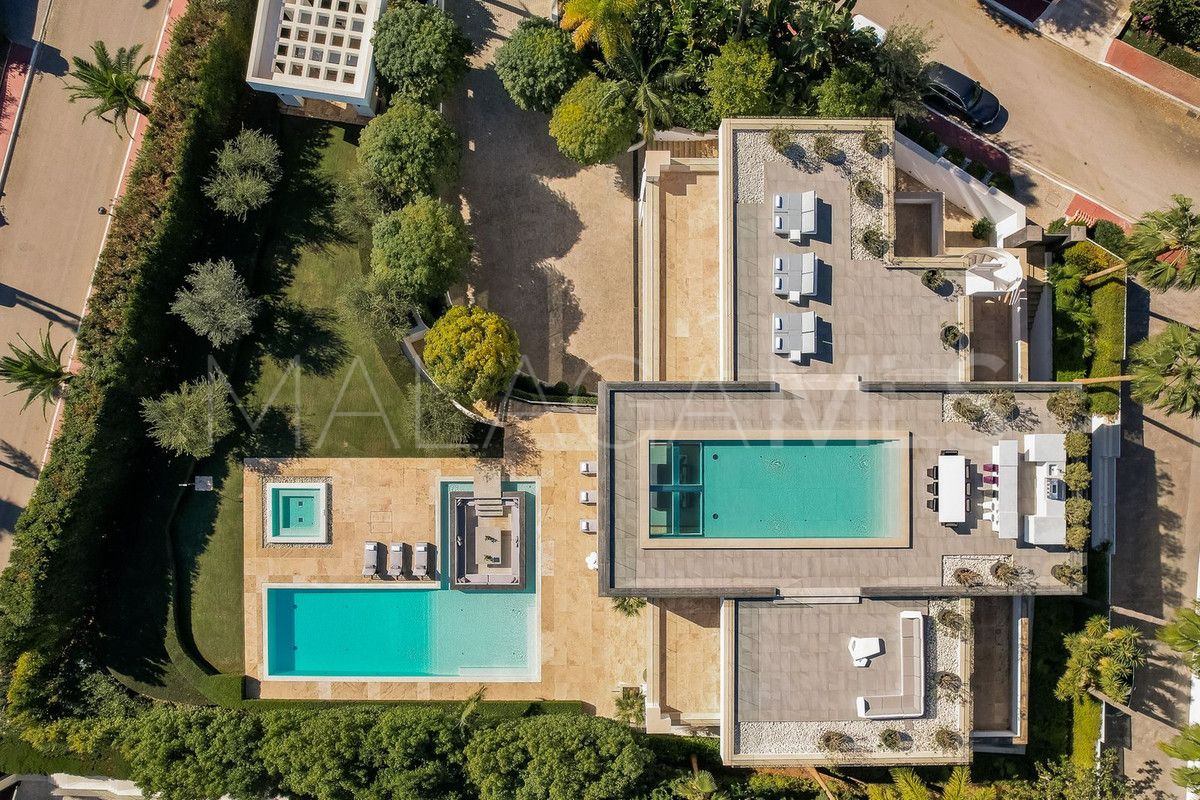 Villa for sale in Sierra Blanca de 6 bedrooms