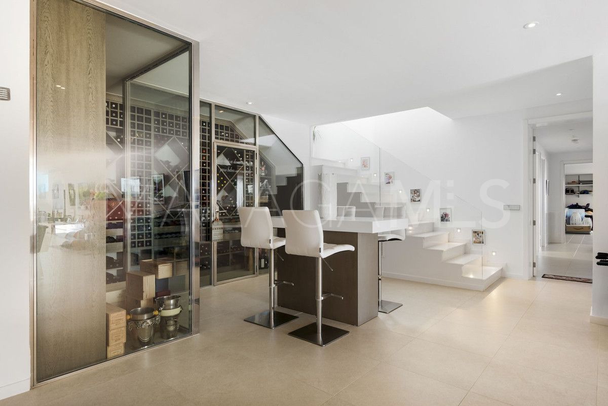 Villa for sale in Benahavis