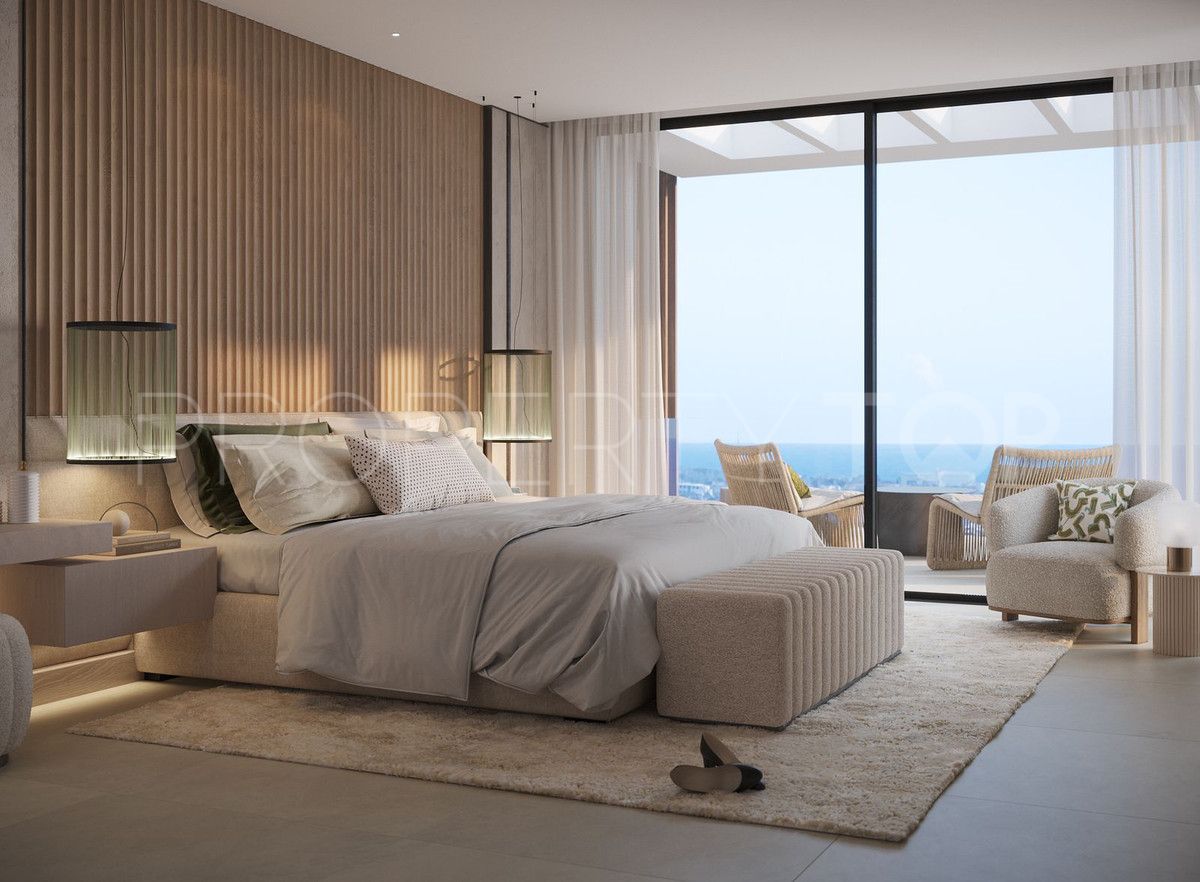 3 bedrooms villa in New Golden Mile for sale