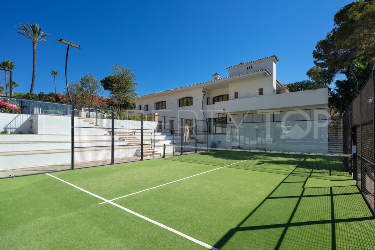Villa de 16 dormitorios a la venta en Marbella Golden Mile
