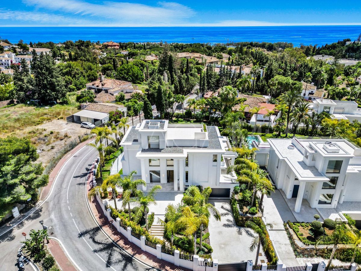 Villa for sale in Marbella City