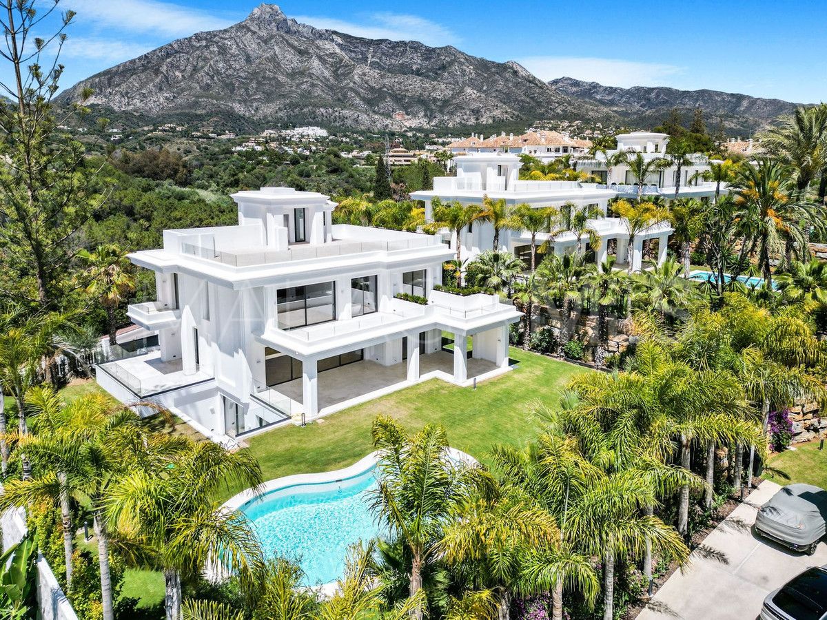 Villa for sale in Marbella City