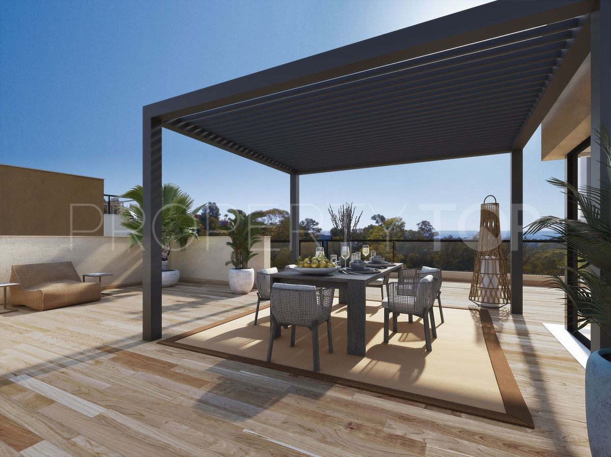 Buy 3 bedrooms penthouse in Marbella City