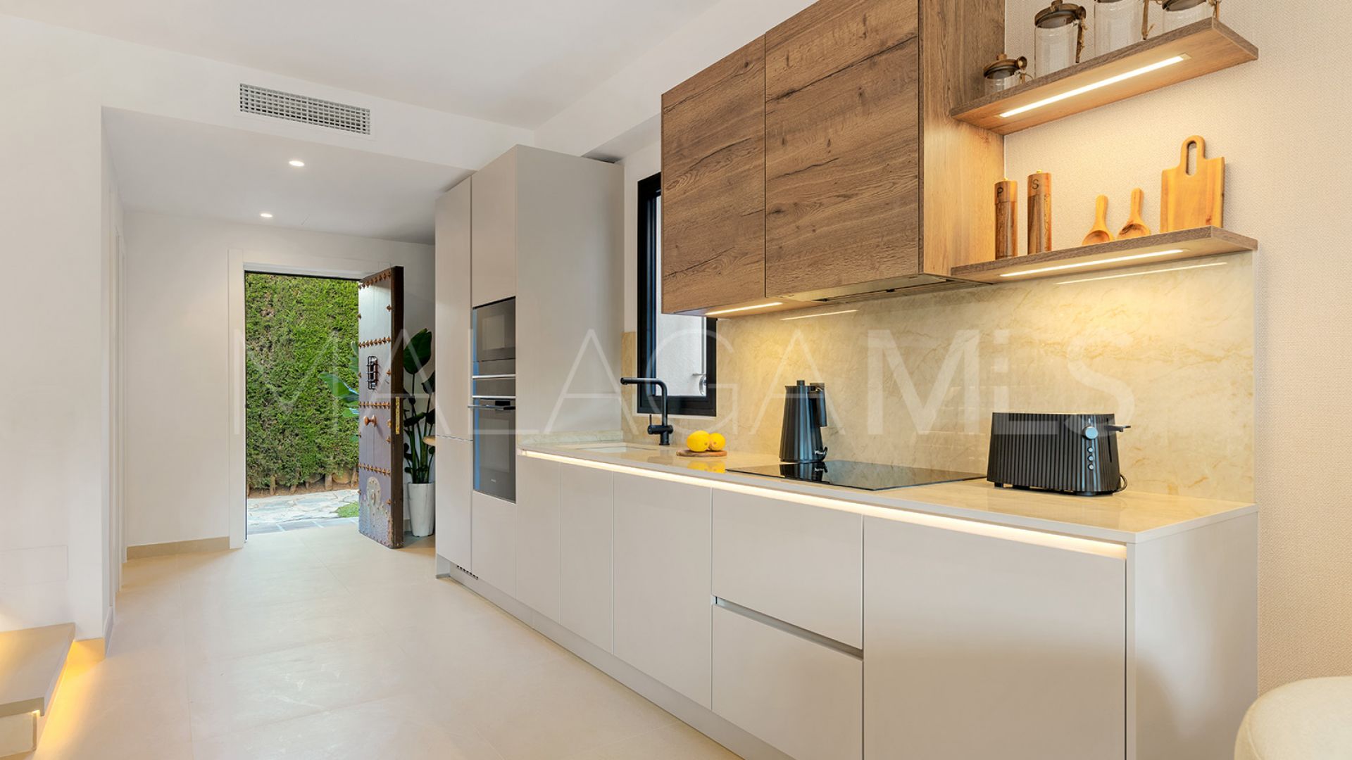 Reihenhaus for sale in Jardines de las Lomas