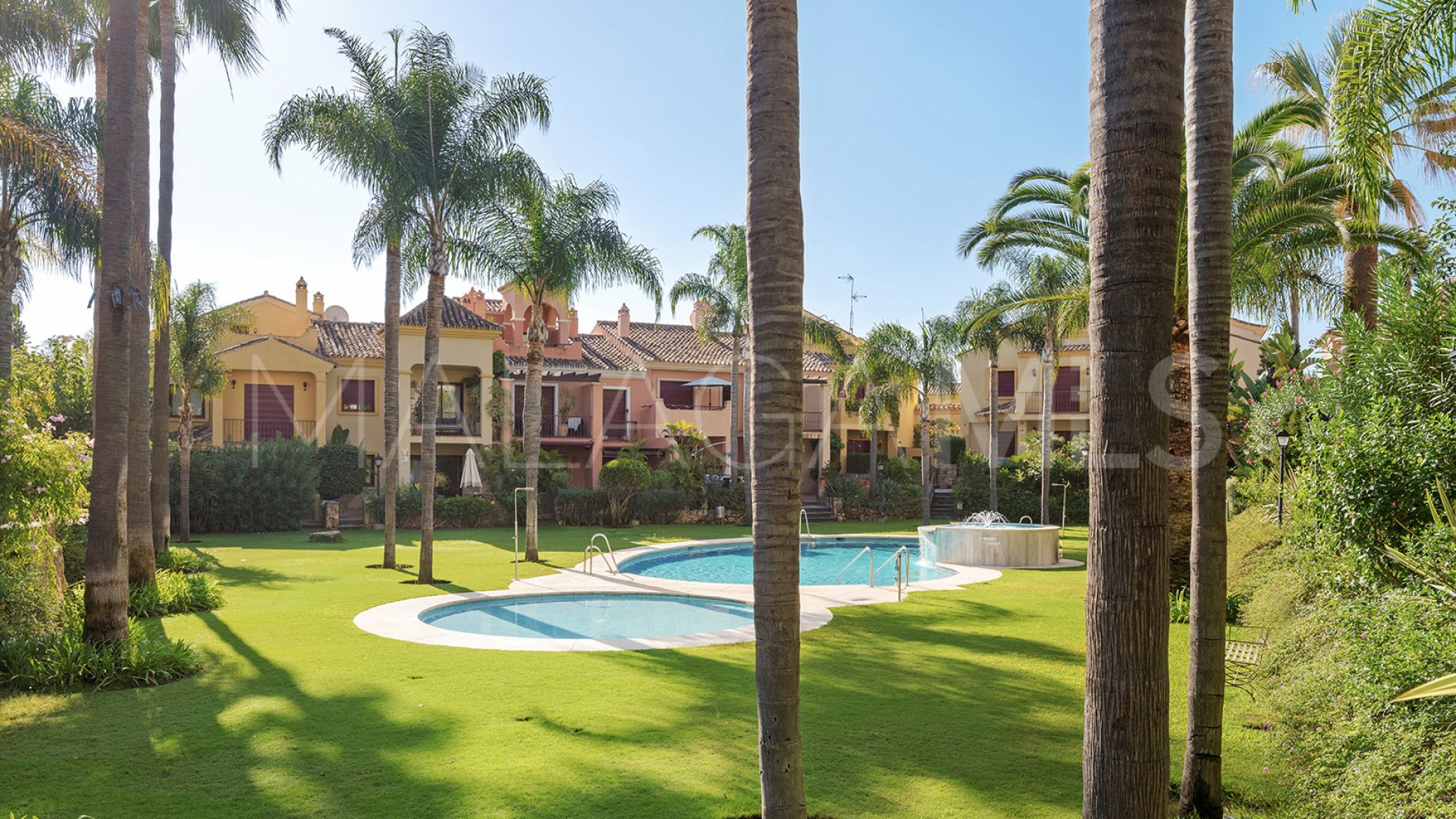 Reihenhaus for sale in Jardines de las Lomas