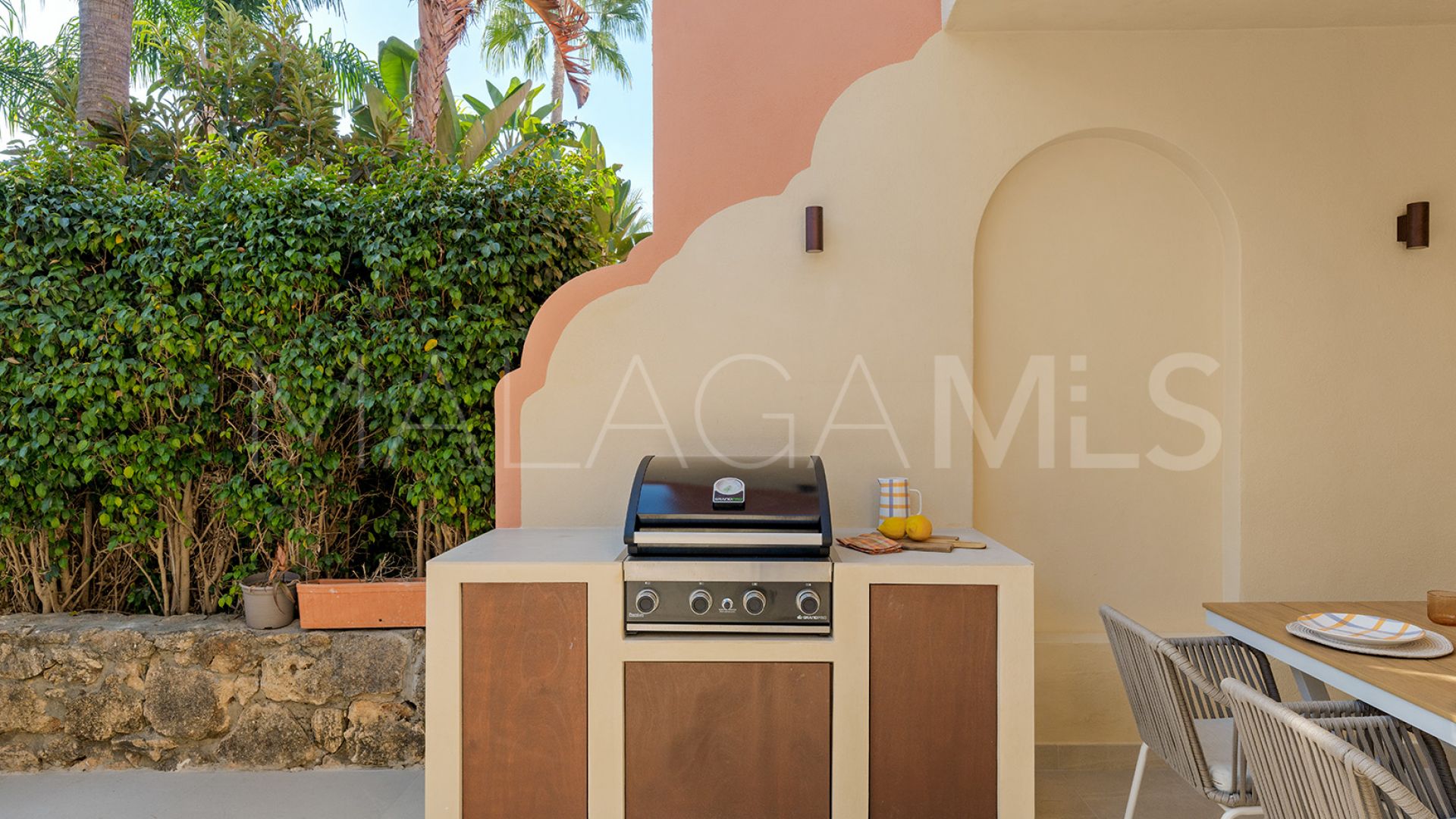 Reihenhaus for sale in Jardines de las Lomas