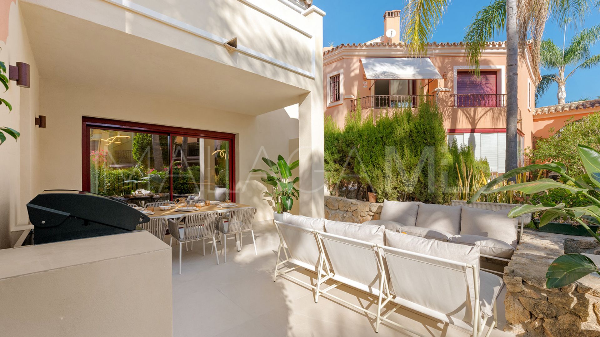 Reihenhaus for sale in Jardines de las Lomas