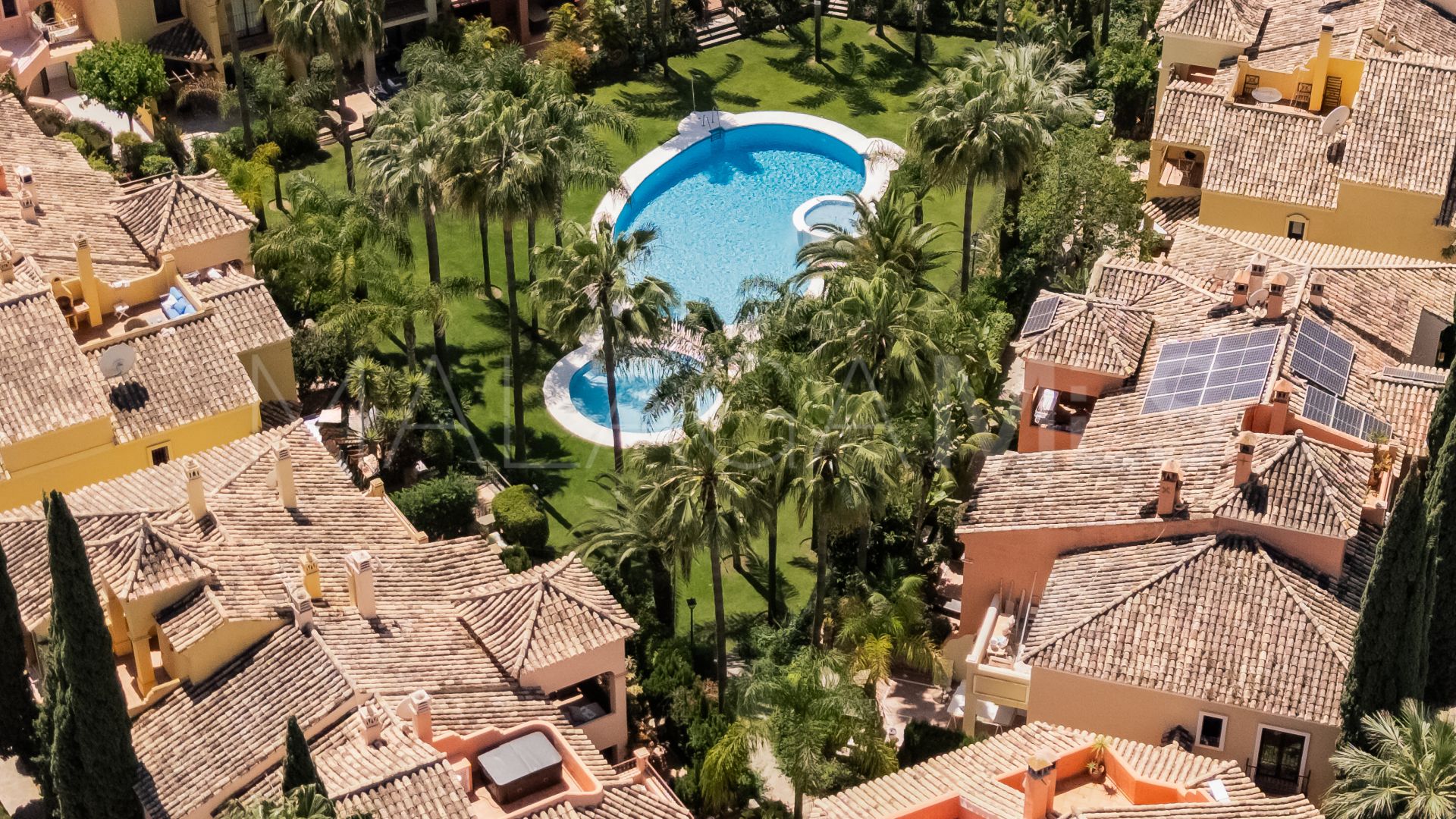 Reihenhaus for sale in Jardines de las Lomas