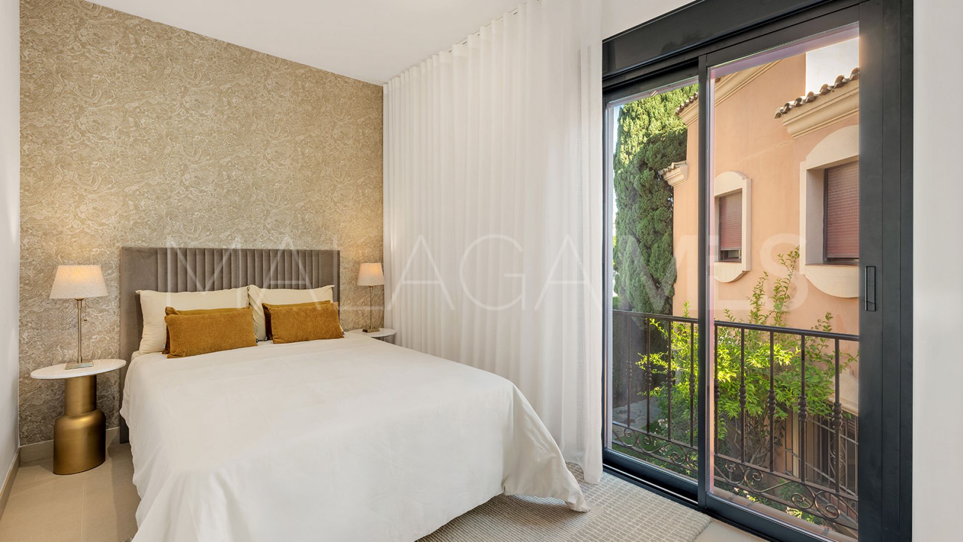Reihenhaus for sale in Jardines de las Lomas