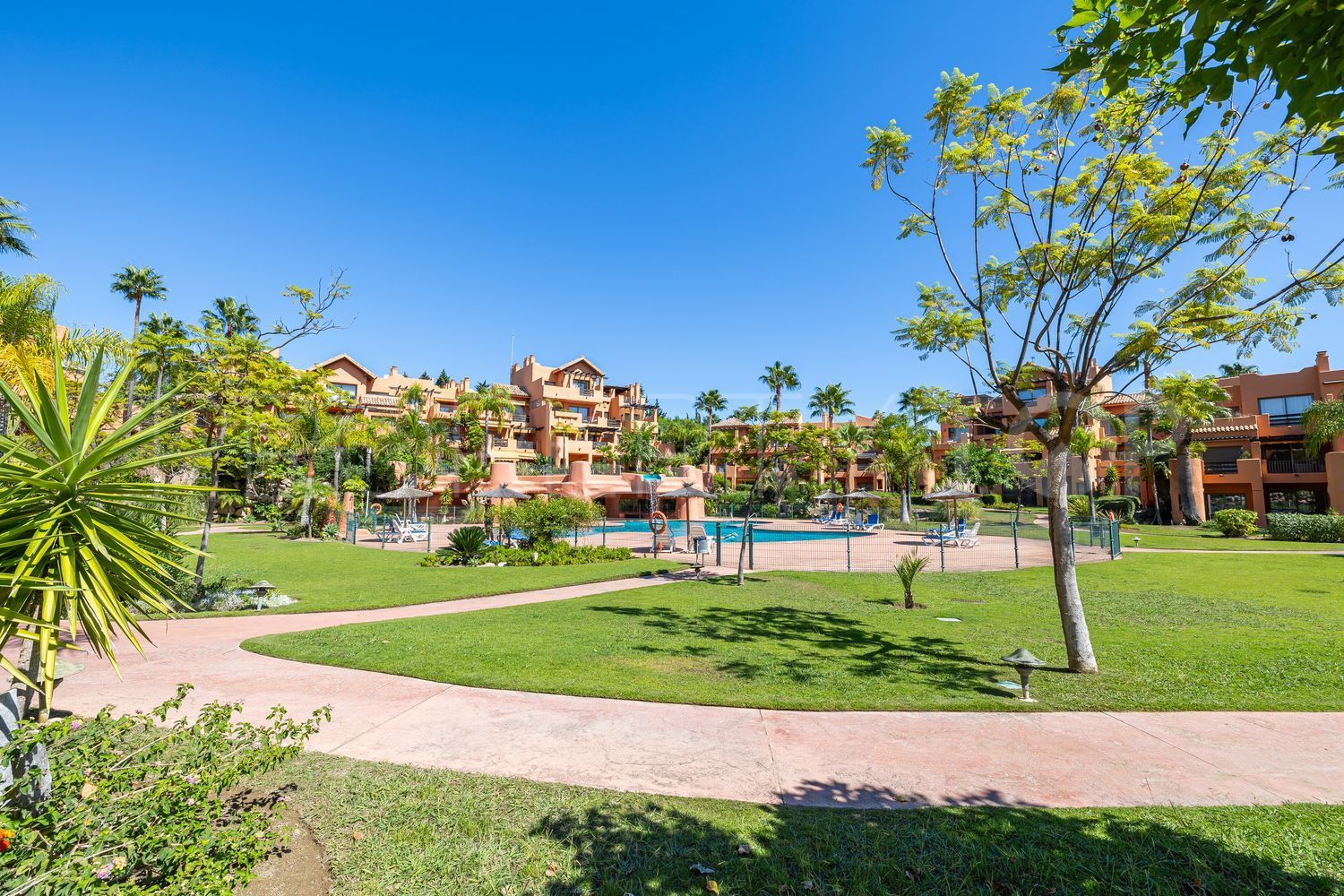 3 bedrooms Sotoserena ground floor apartment for sale