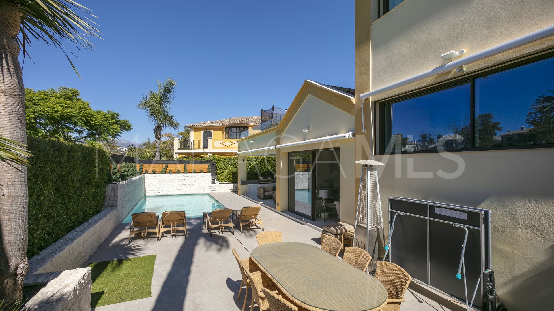 Isla de Guadalmina, villa de 4 bedrooms for sale