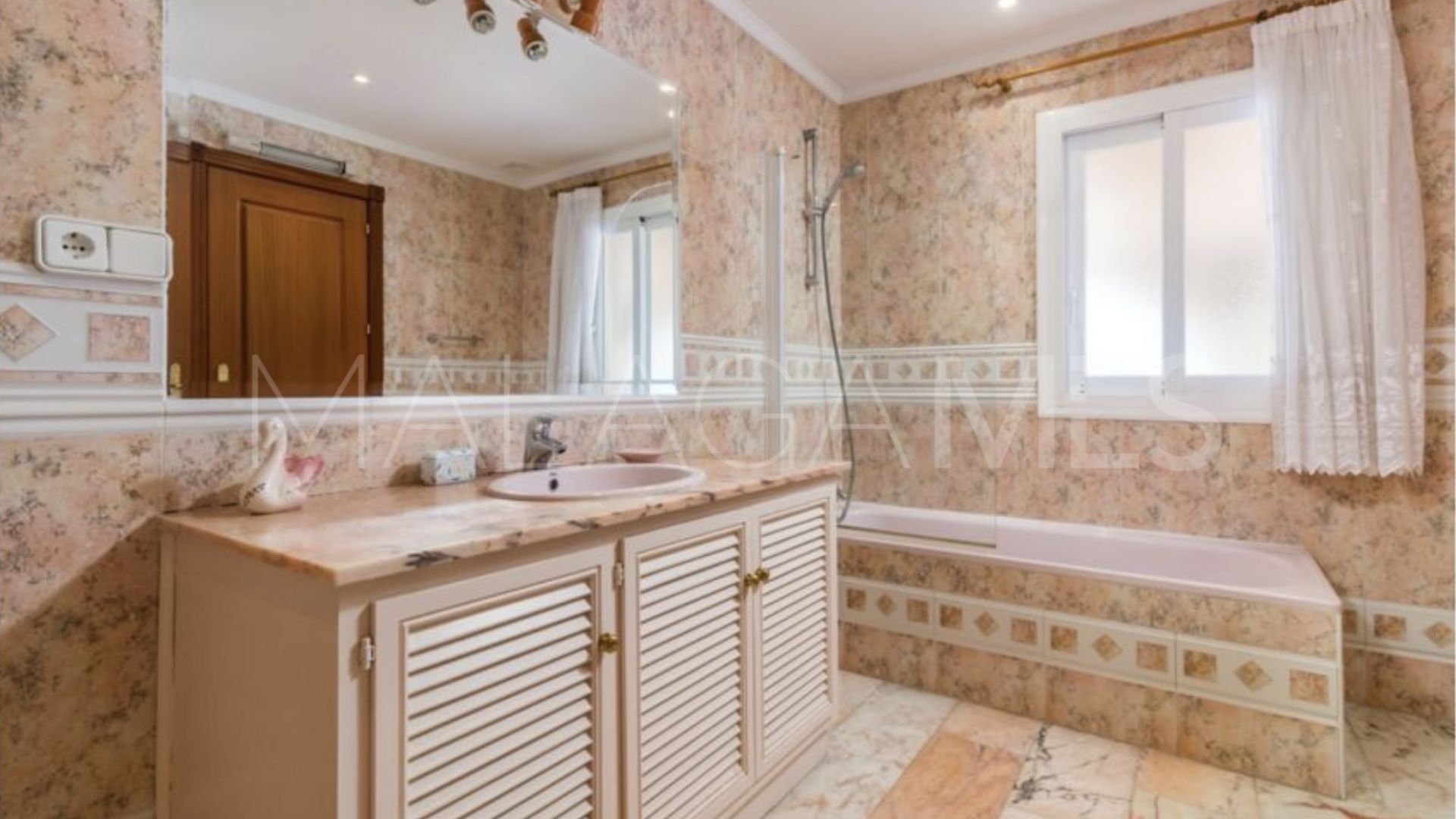 For sale Guadalmina Alta villa with 3 bedrooms
