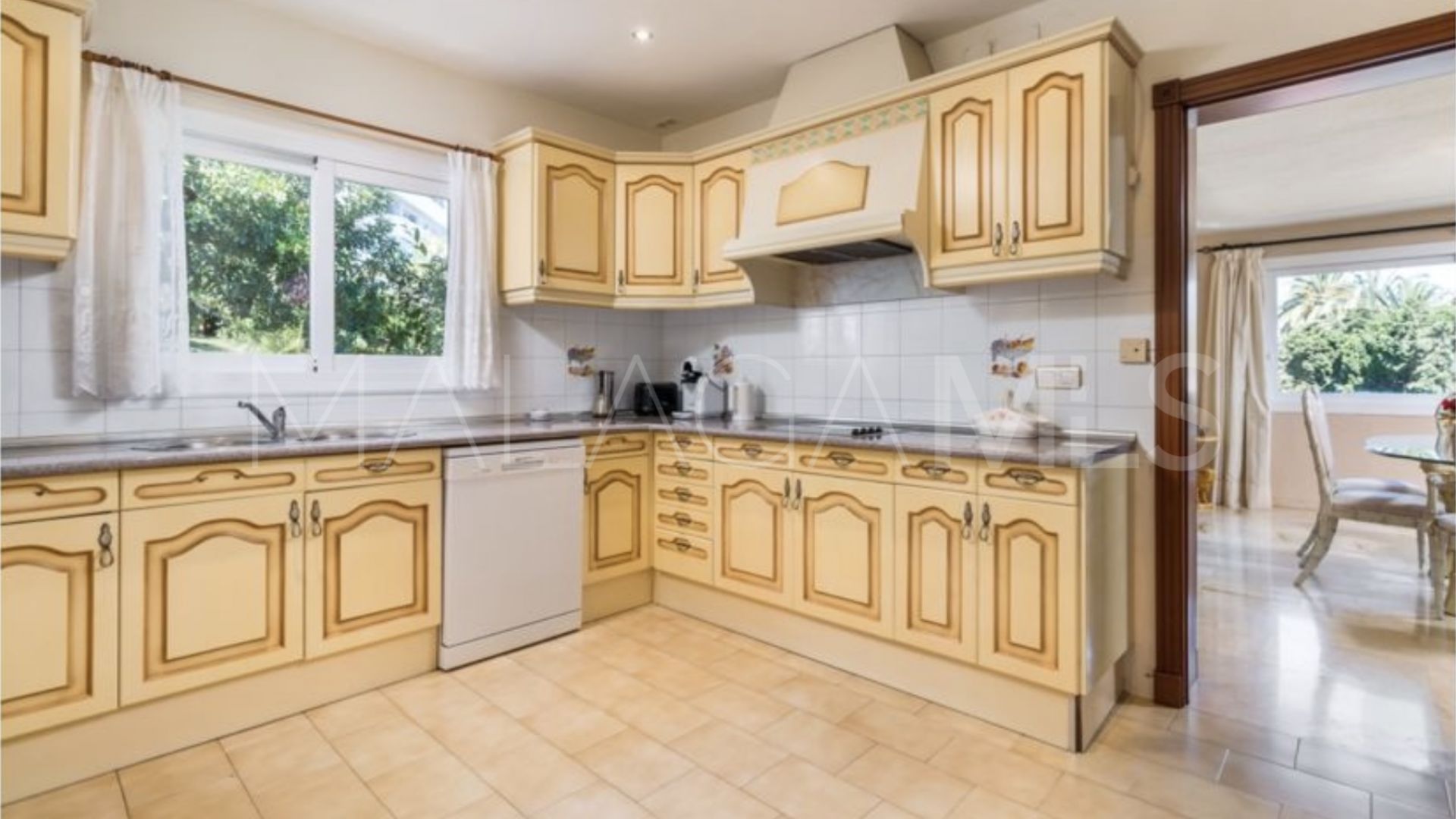 For sale Guadalmina Alta villa with 3 bedrooms