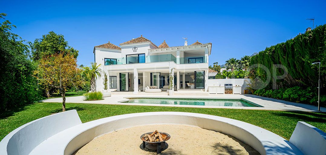 Villa in Parcelas del Golf for sale