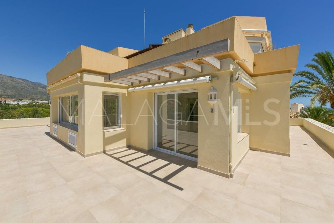 Penthouse with 3 bedrooms for sale in Las Brisas del Golf