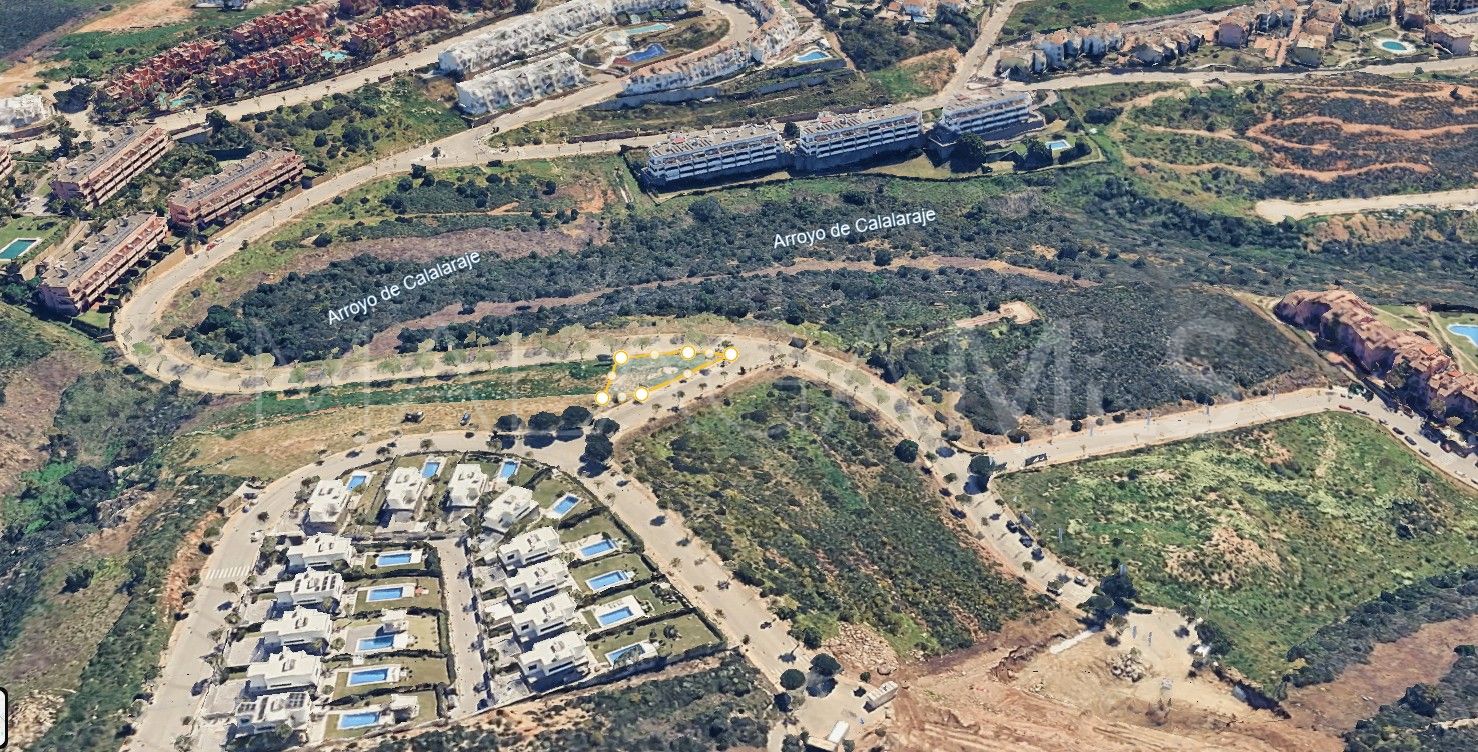 Terrain for sale in Bahia de las Rocas