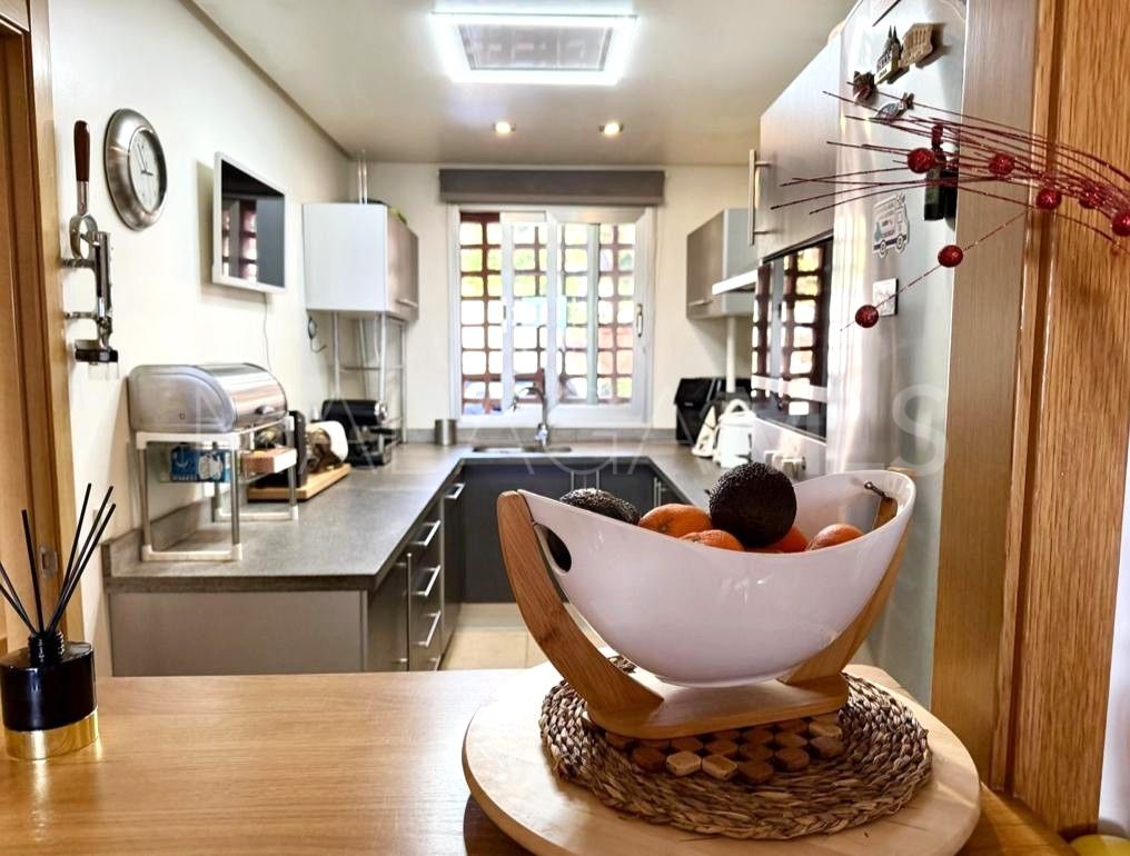 Bahia de las Rocas semi detached house for sale