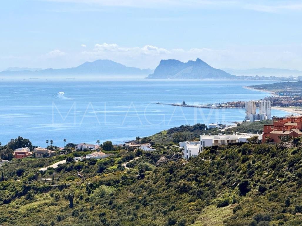 Bahia de las Rocas semi detached house for sale