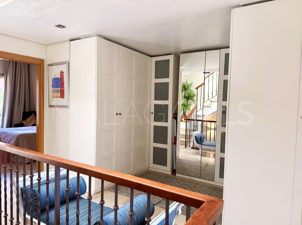 Bahia de las Rocas semi detached house for sale