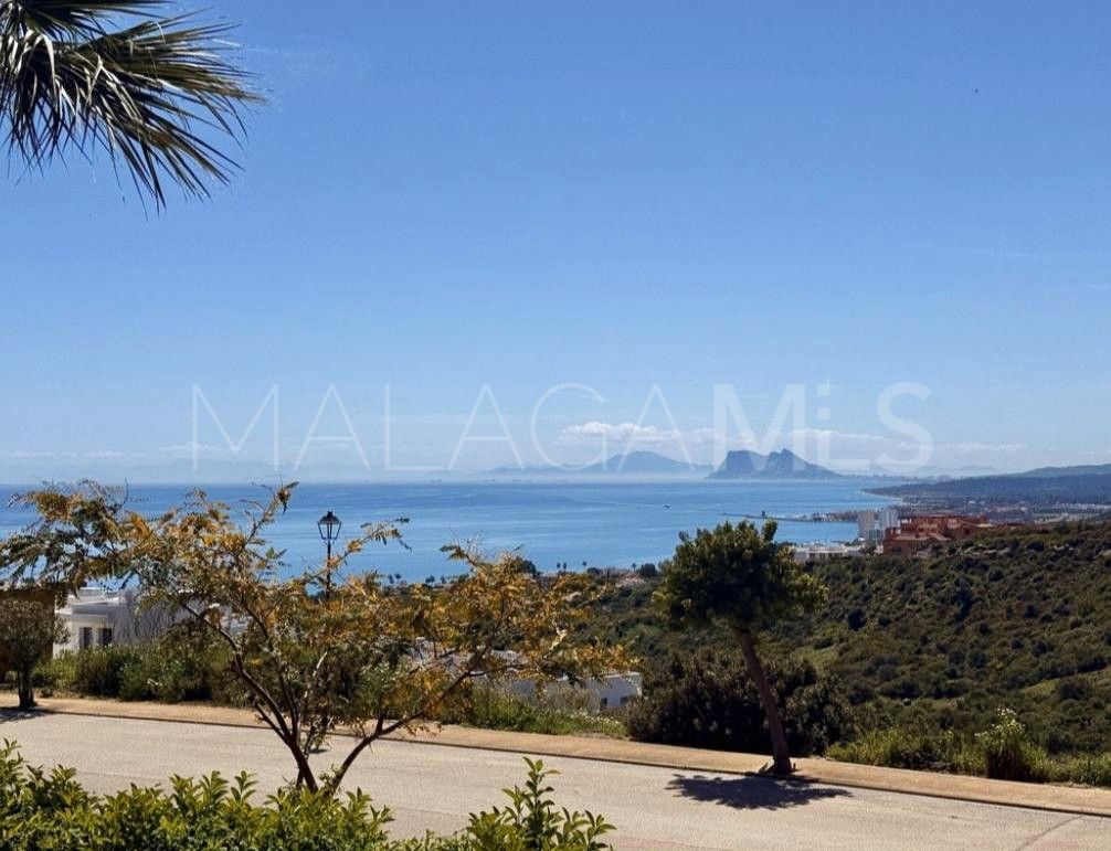 Bahia de las Rocas semi detached house for sale