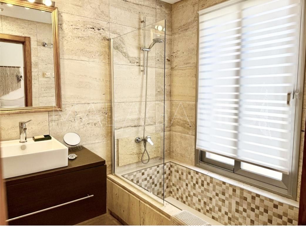 Bahia de las Rocas semi detached house for sale