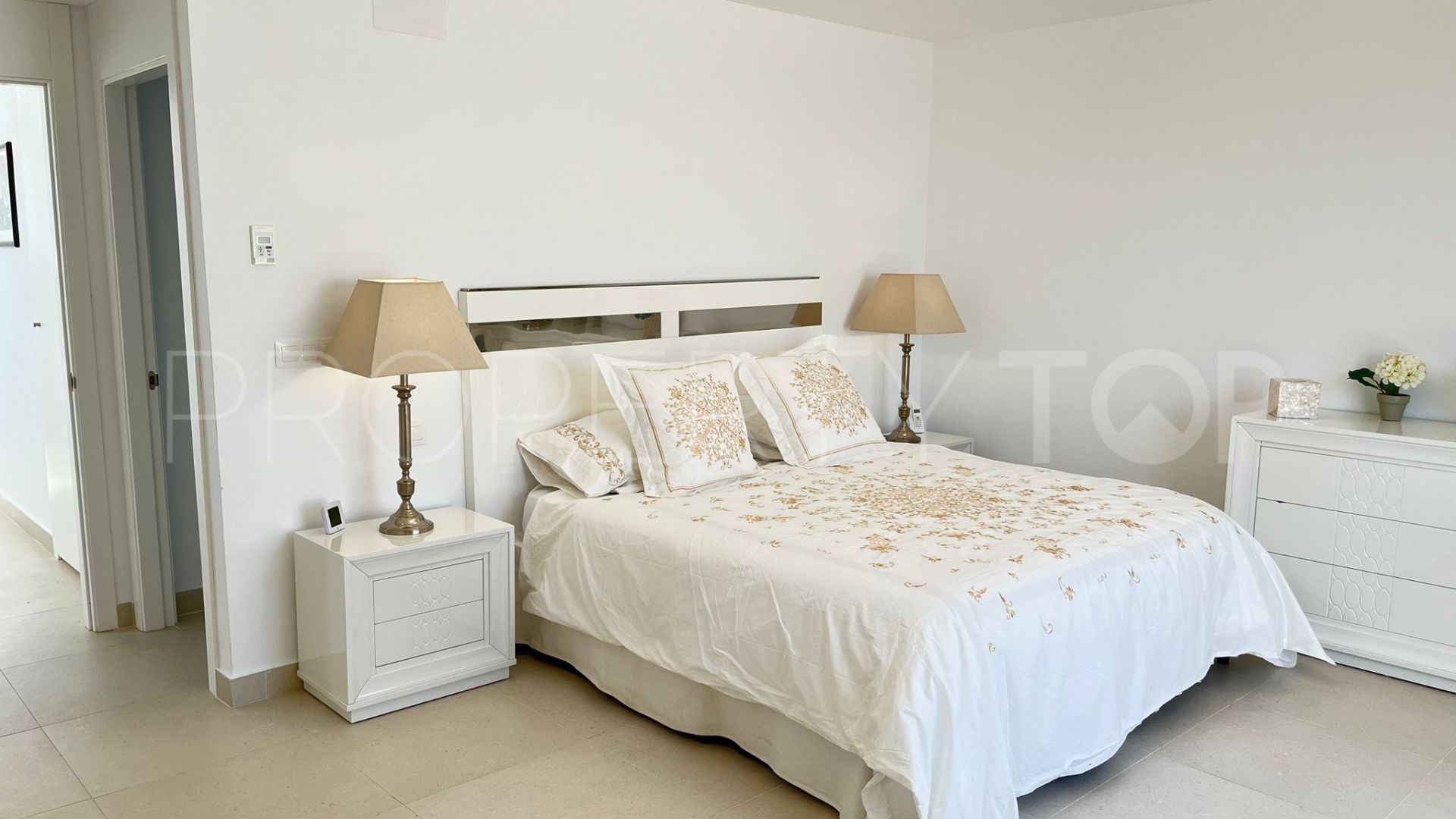 3 bedrooms penthouse in La Reserva for sale