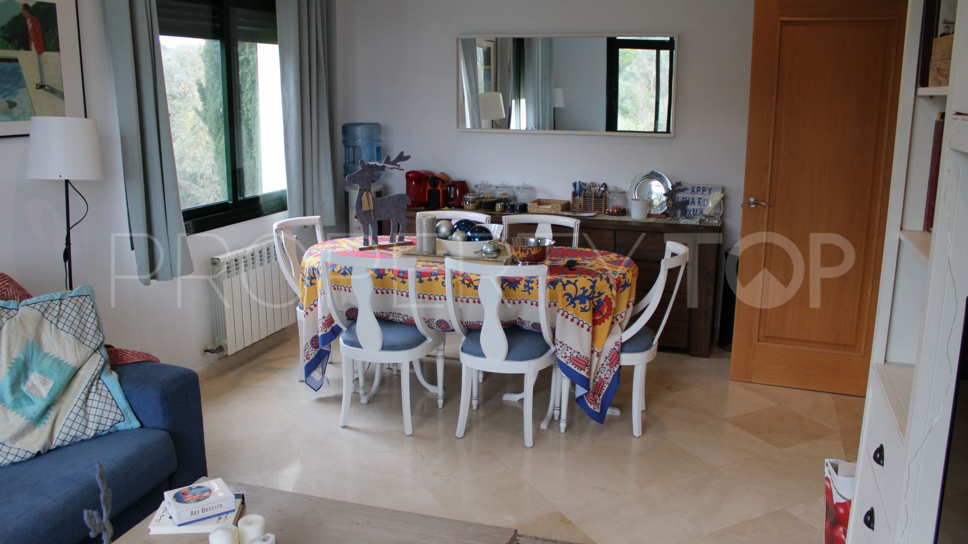 Buy villa in Sotogrande Alto