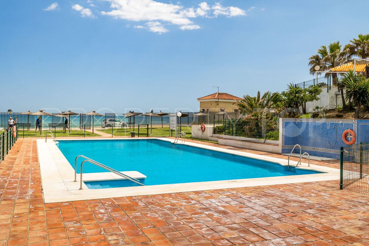 Penthouse with 3 bedrooms for sale in Estepona