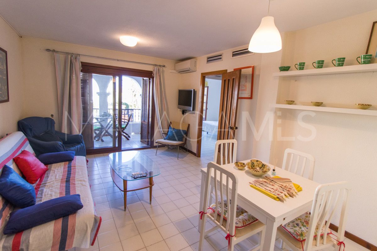 Buy Puerto La Duquesa apartment with 2 bedrooms