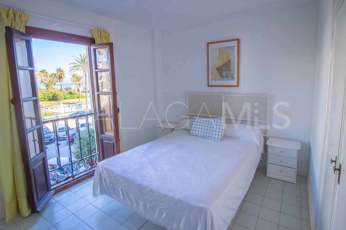 Buy Puerto La Duquesa apartment with 2 bedrooms