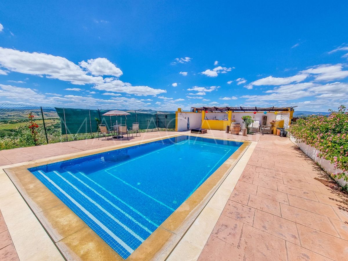 Finca for sale in Casares