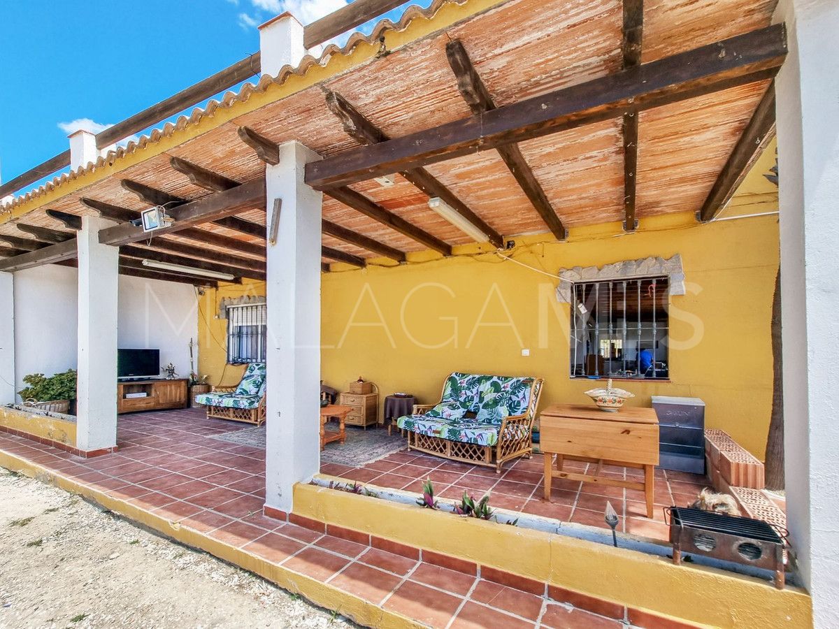 Finca for sale in Casares