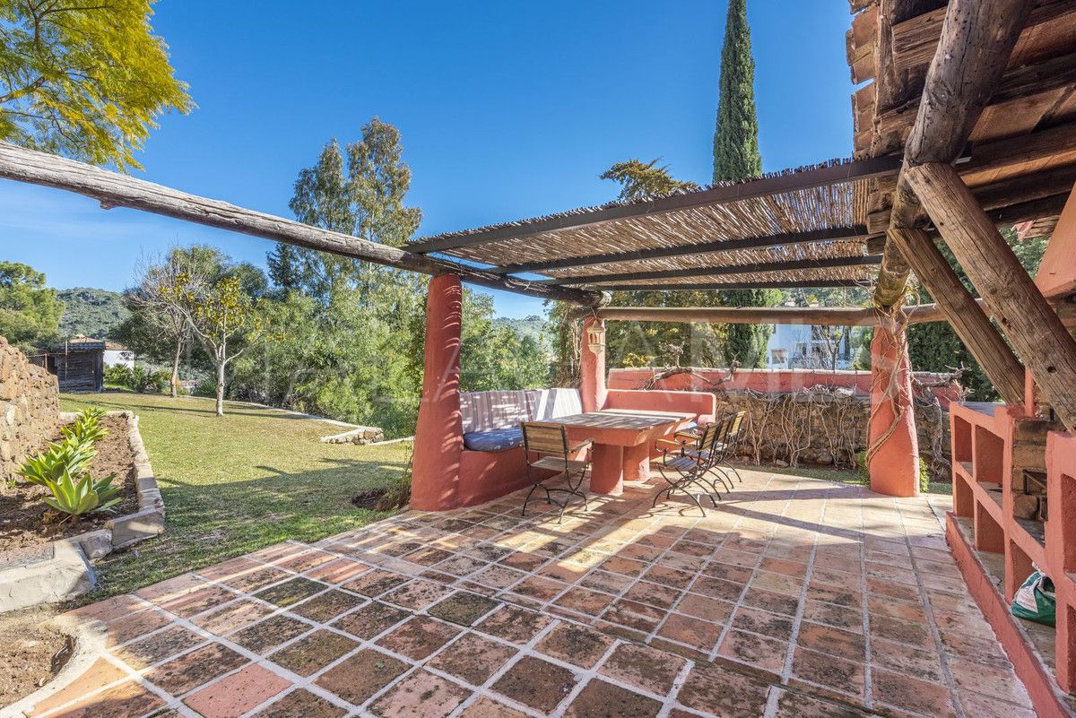 Finca for sale in Benahavis