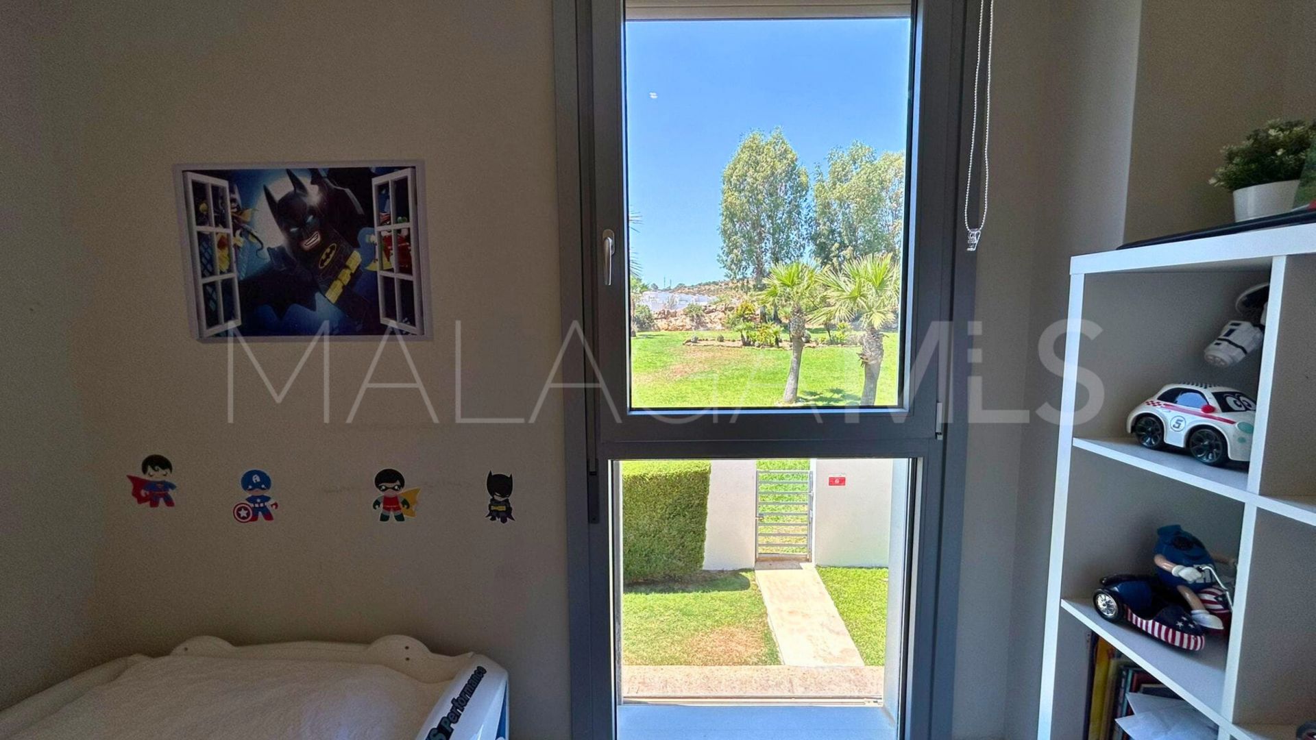 For sale La Duquesa apartment with 3 bedrooms