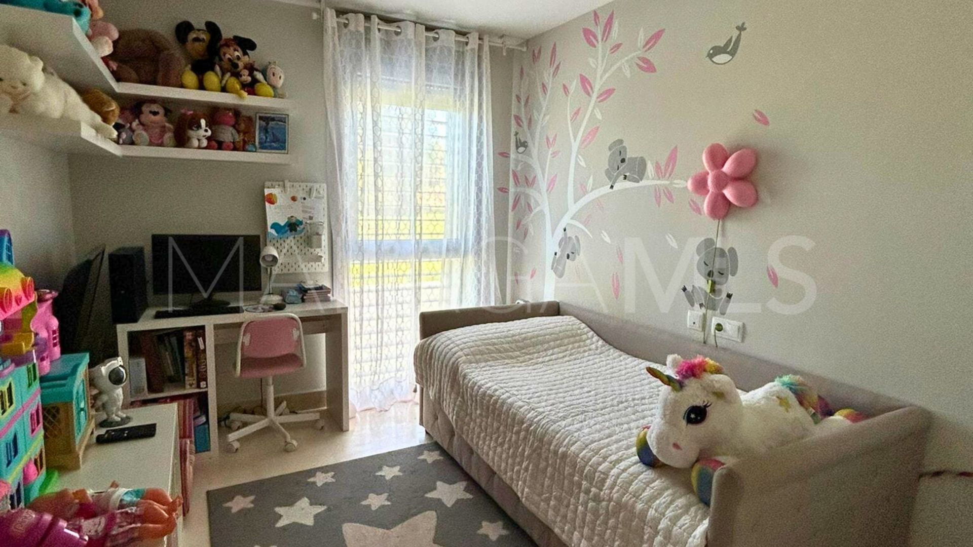 For sale La Duquesa apartment with 3 bedrooms