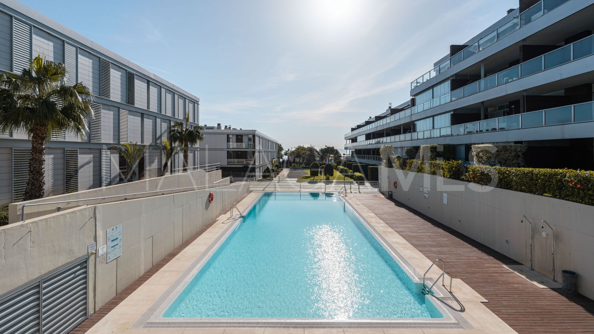 For sale La Duquesa apartment with 3 bedrooms