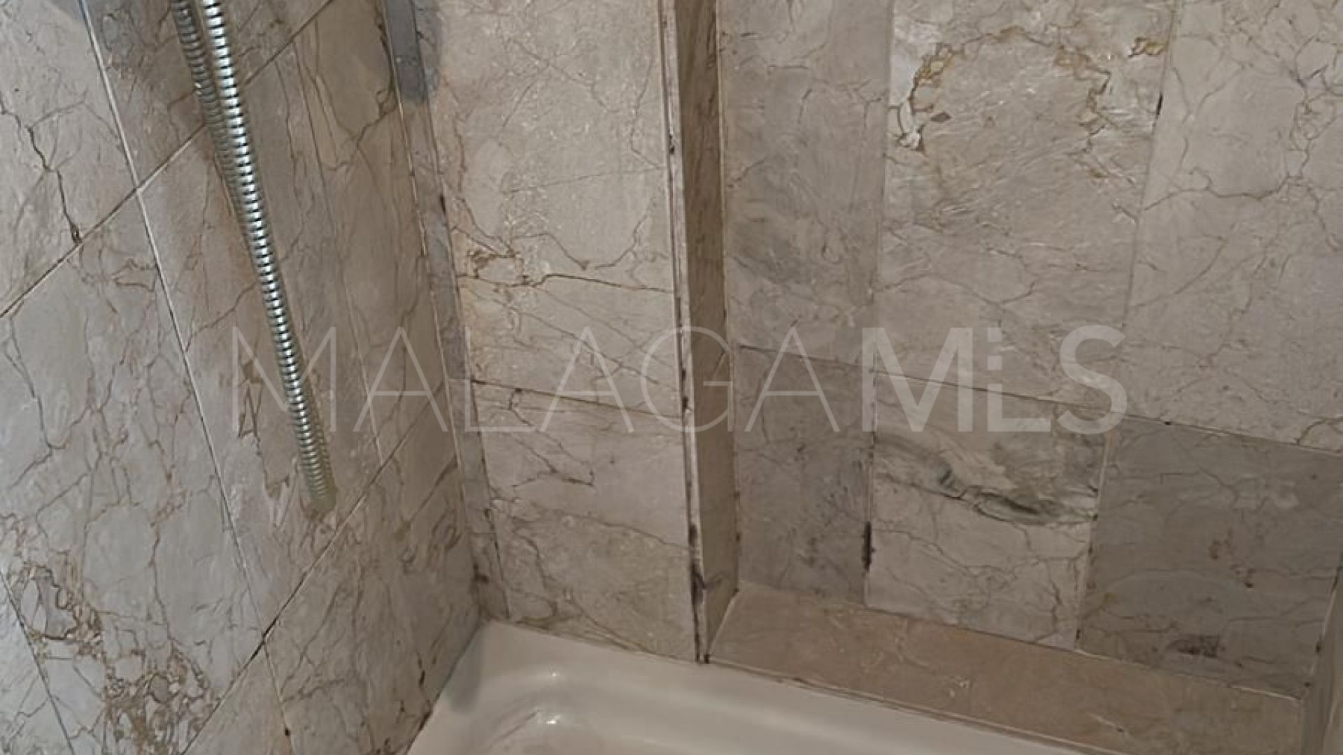 Wohnung for sale in Estepona