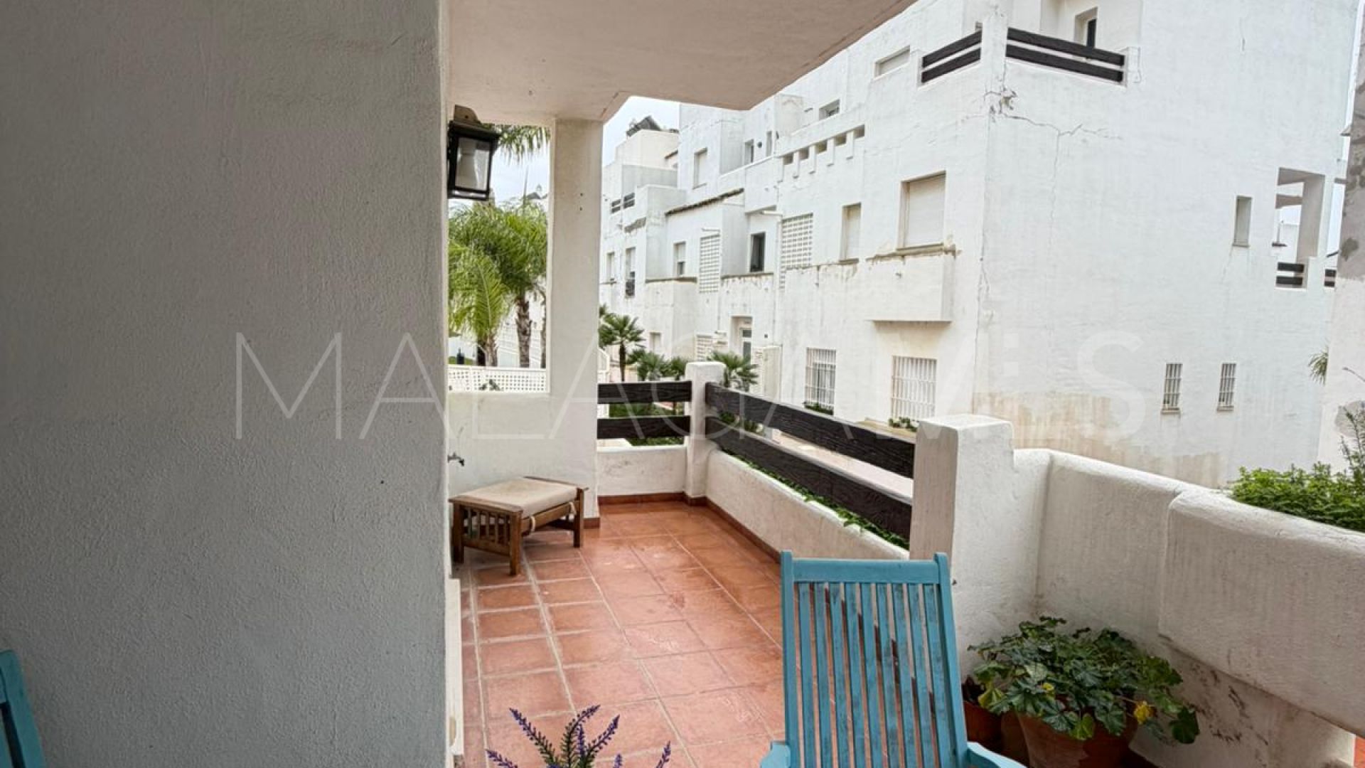 4 bedrooms apartment in Estepona West for sale