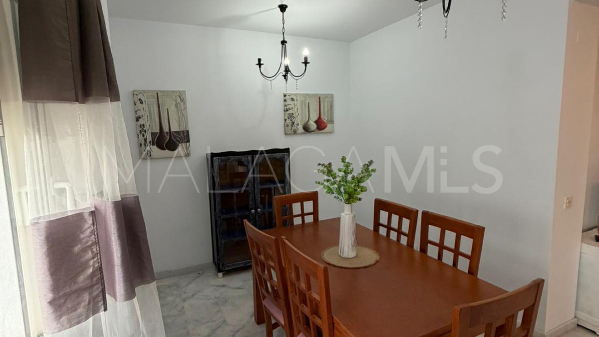 4 bedrooms apartment in Estepona West for sale