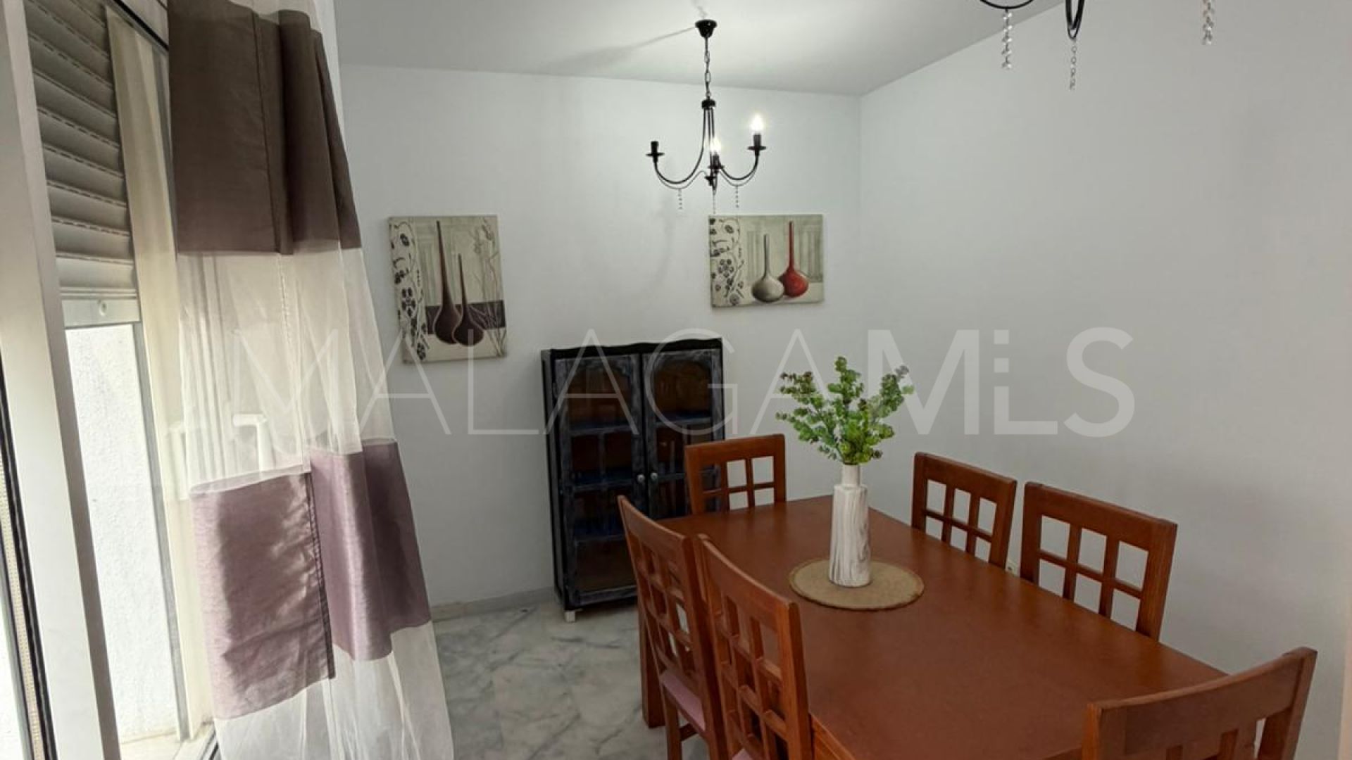 4 bedrooms apartment in Estepona West for sale