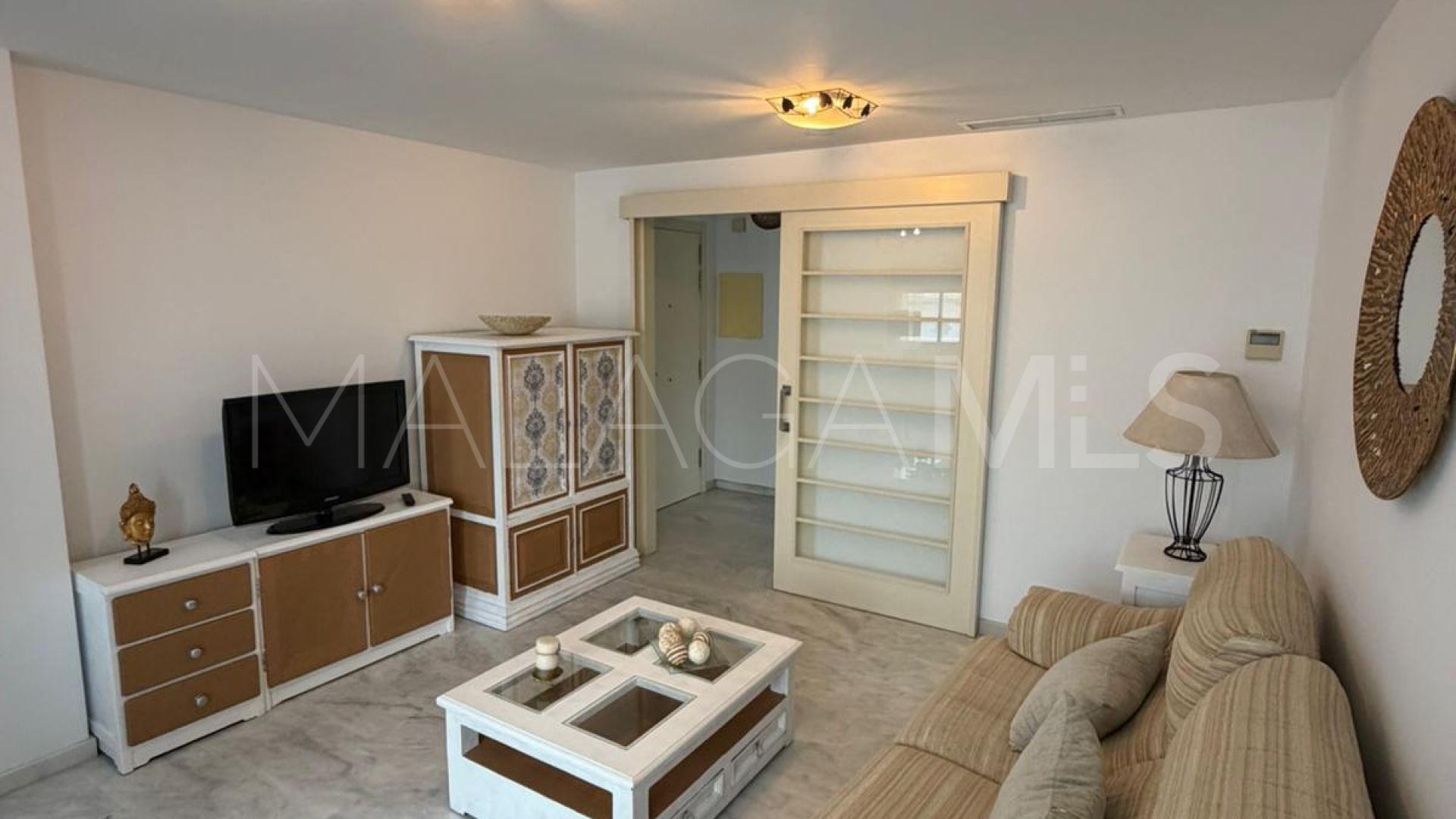 4 bedrooms apartment in Estepona West for sale