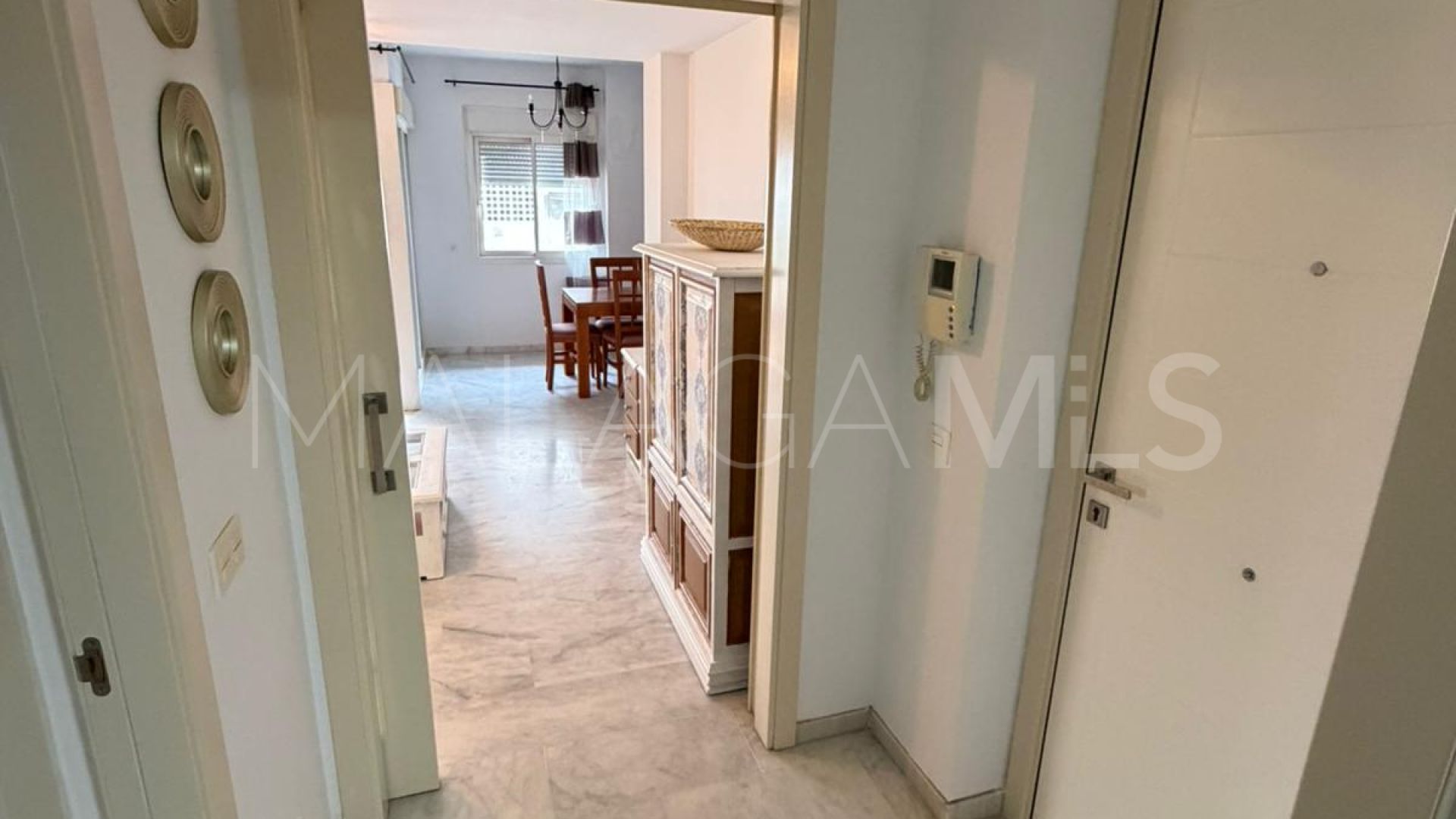 4 bedrooms apartment in Estepona West for sale