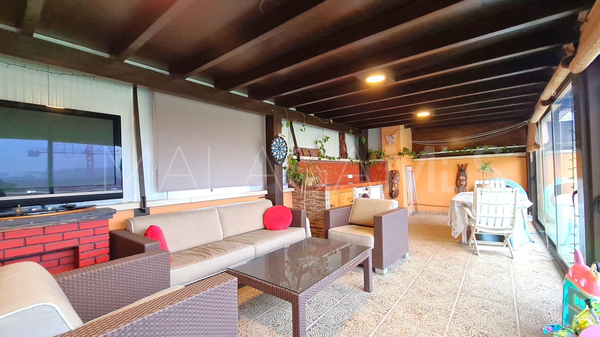 For sale penthouse with 4 bedrooms in Estepona