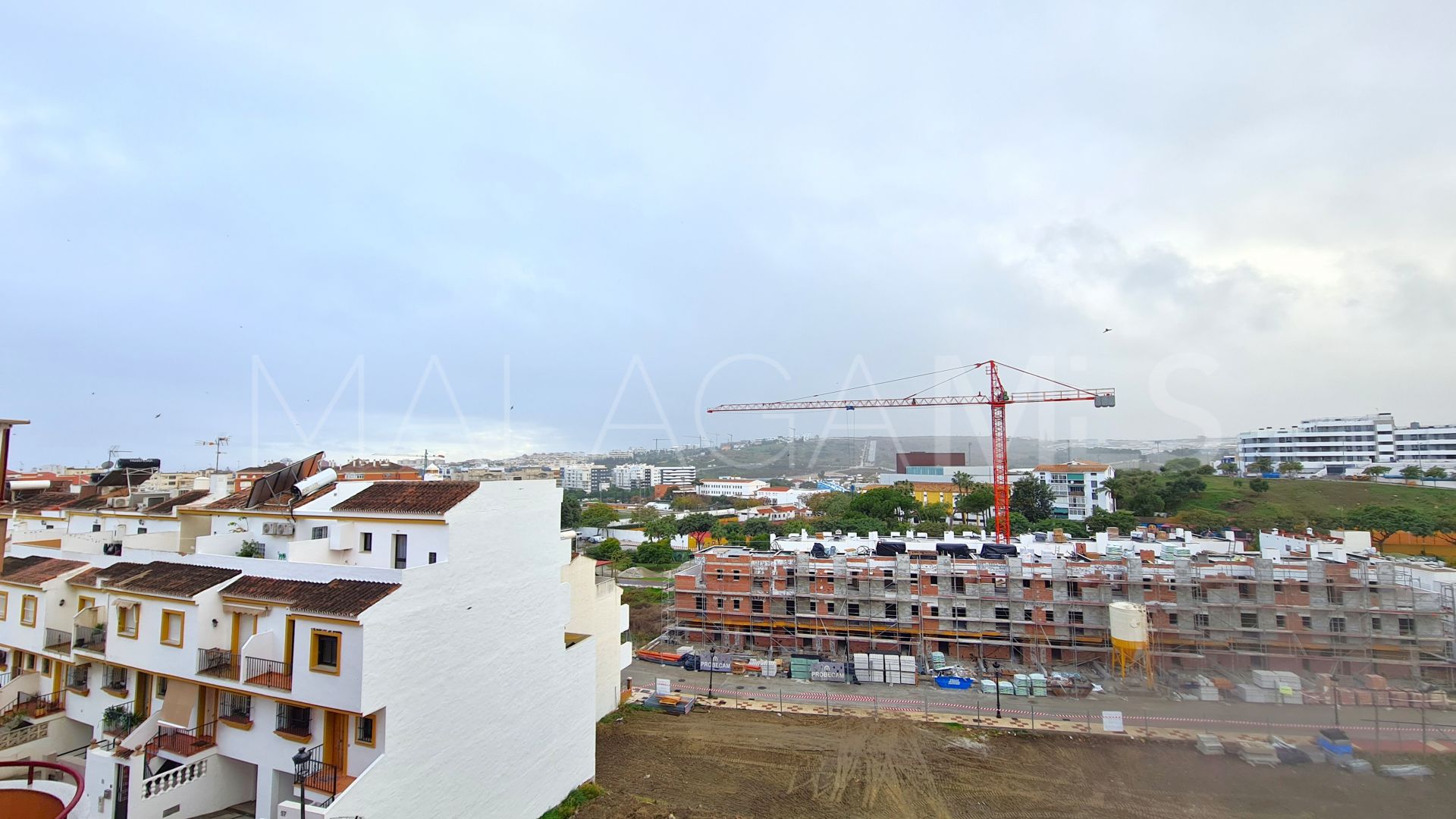 For sale penthouse with 4 bedrooms in Estepona