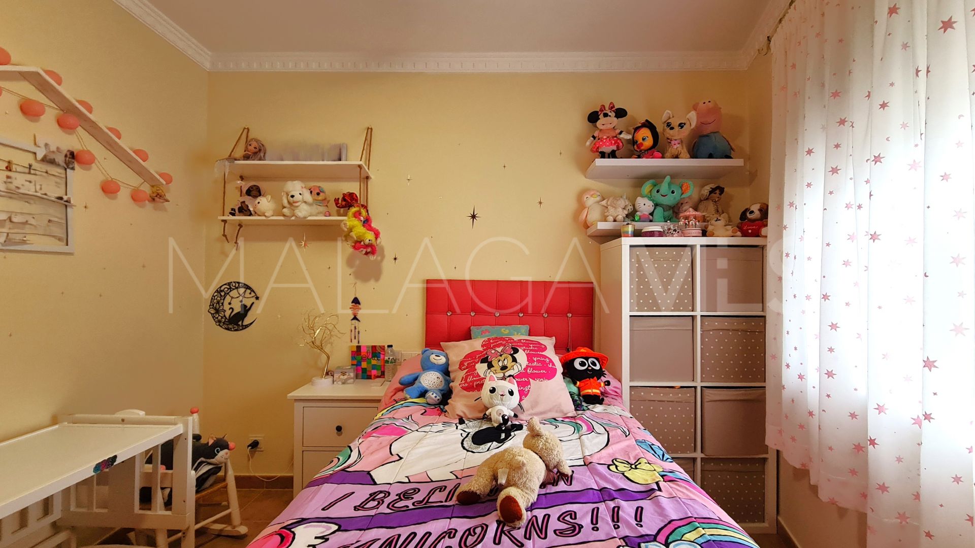 For sale penthouse with 4 bedrooms in Estepona