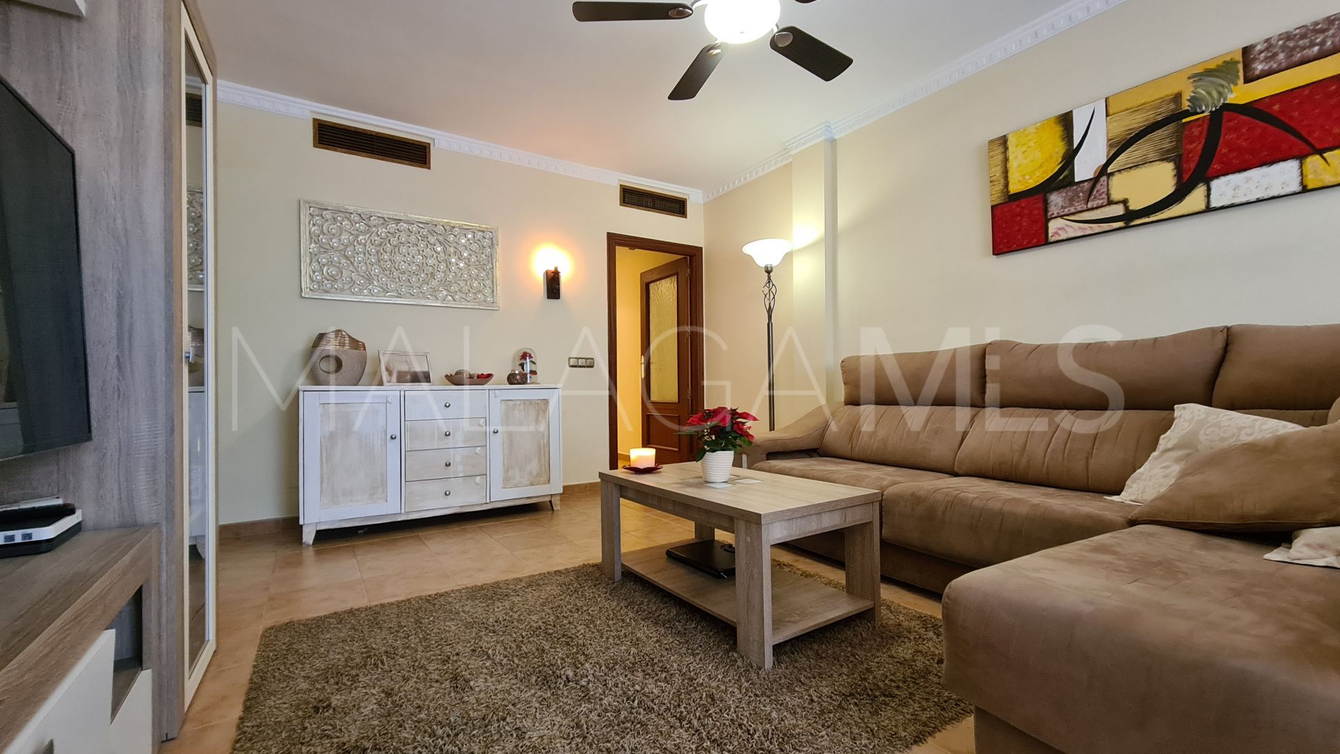 For sale penthouse with 4 bedrooms in Estepona