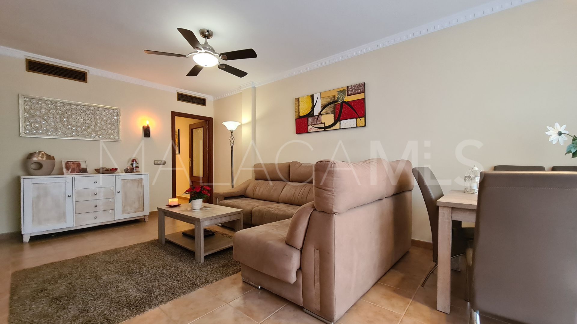 For sale penthouse with 4 bedrooms in Estepona