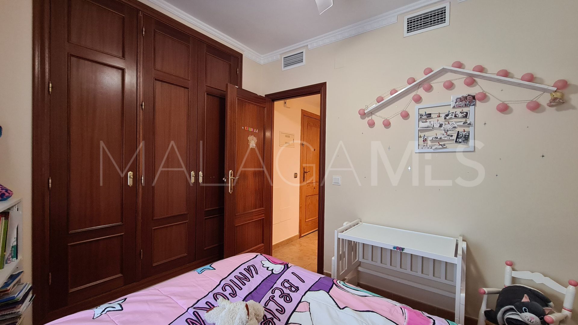 For sale penthouse with 4 bedrooms in Estepona